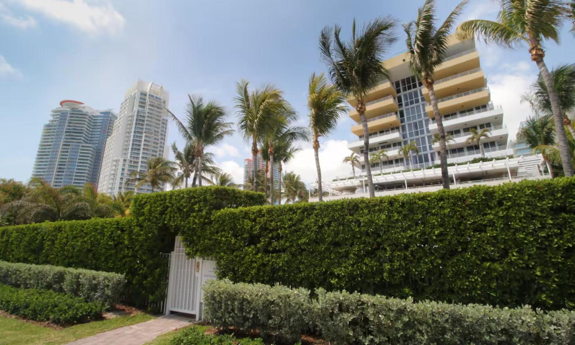 Beachfront Bentley Hotel One Bedroom Suite With Balcony And Beach Access Miami Beach Exterior foto